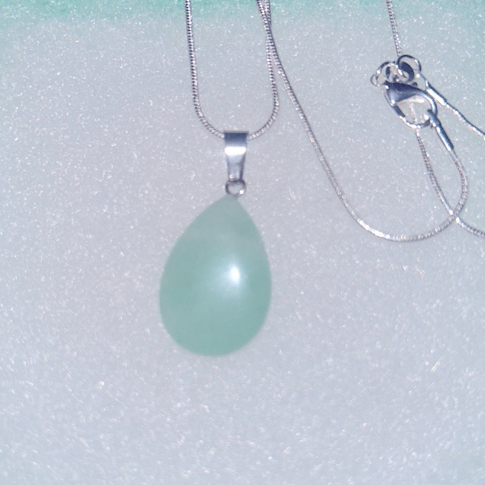 Boho hippie Jade 18” Sterling Silver Neckl…